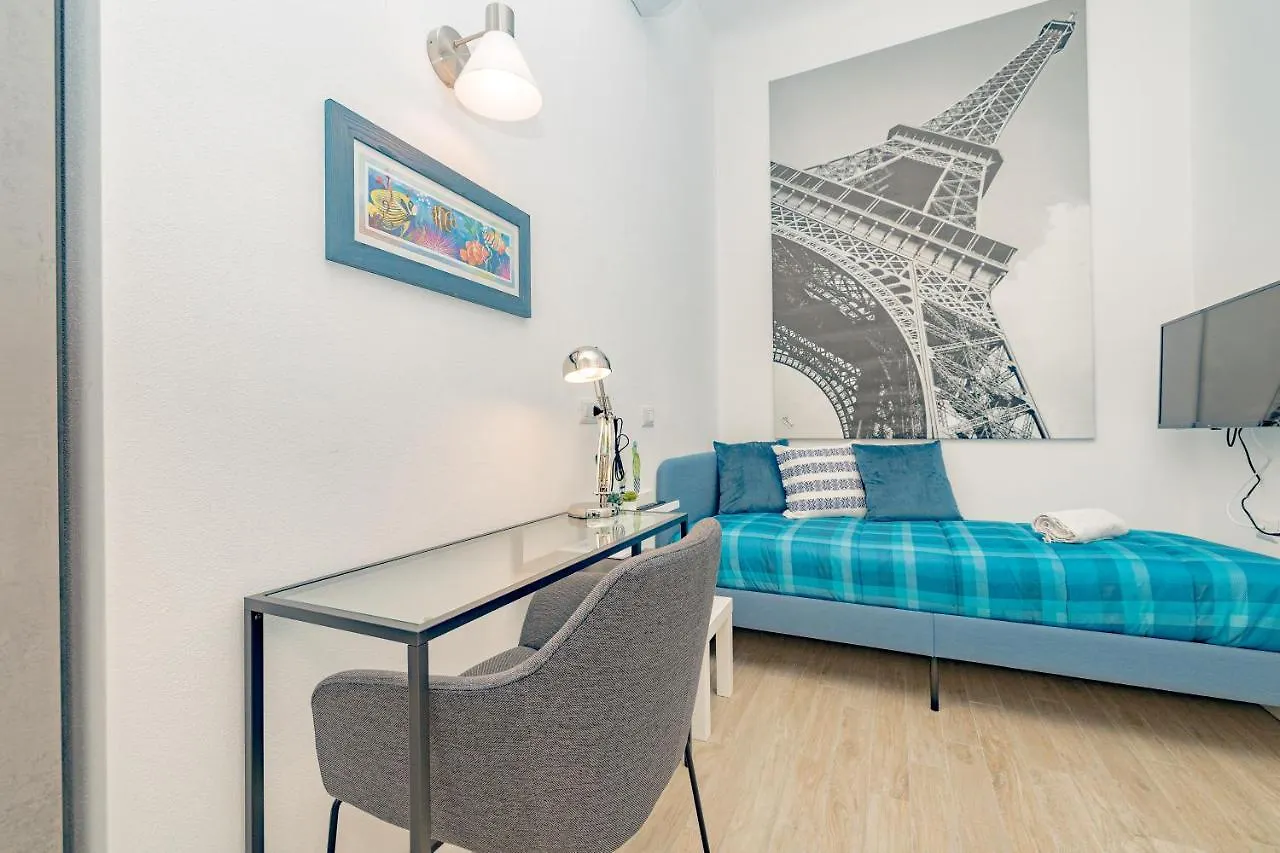 Appartamento Con Due Camere - Free Parking Milan Apartment