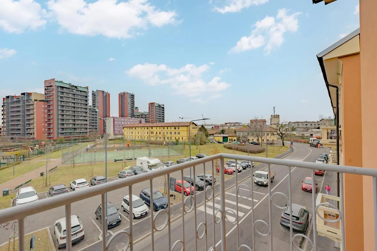 Appartamento Con Due Camere - Free Parking Milan