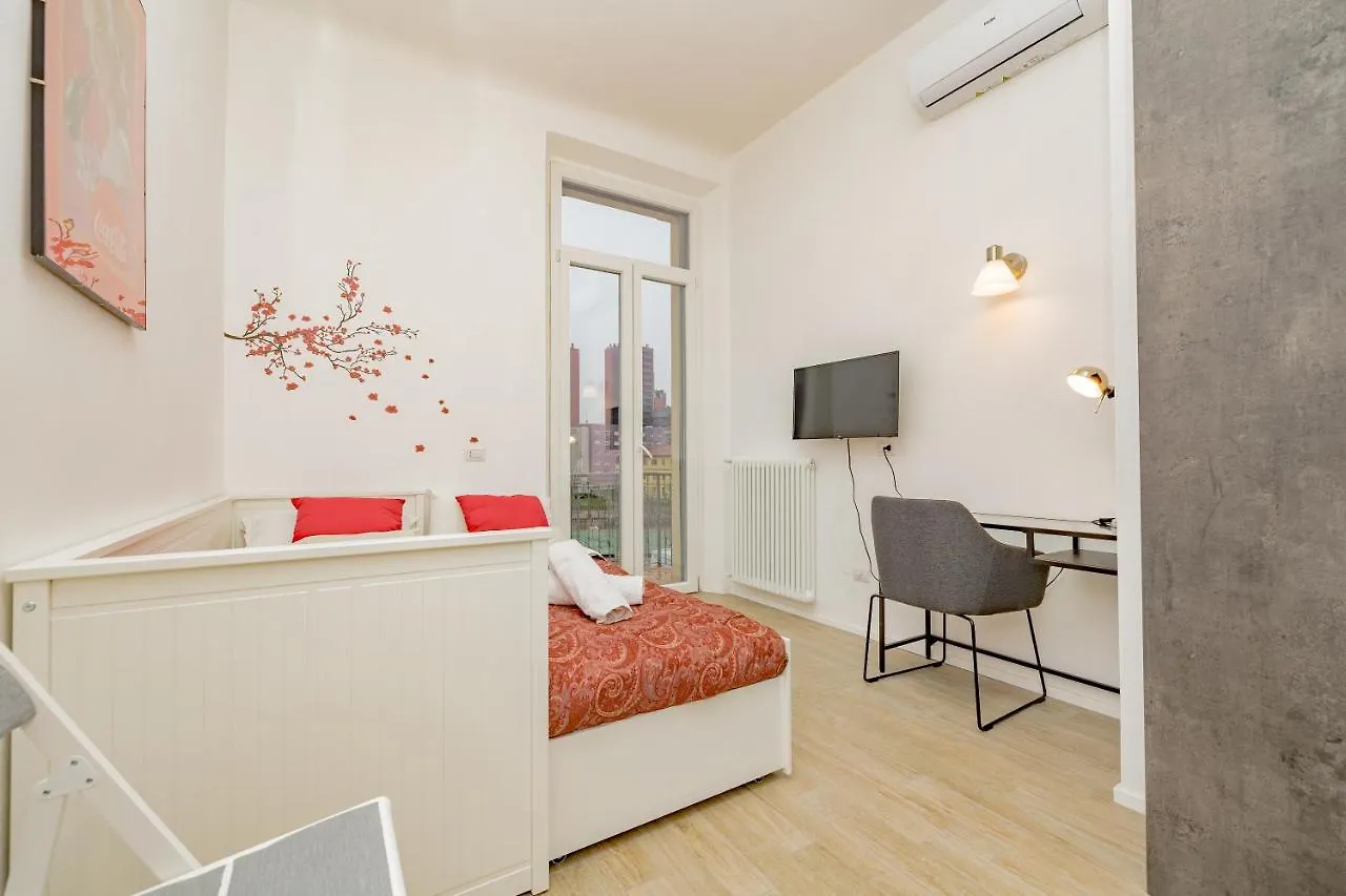 Appartamento Con Due Camere - Free Parking Milano